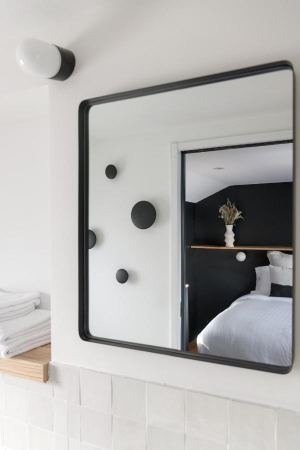 Hotel La Peniche - Bed And Bicycle - Tournon Exterior foto